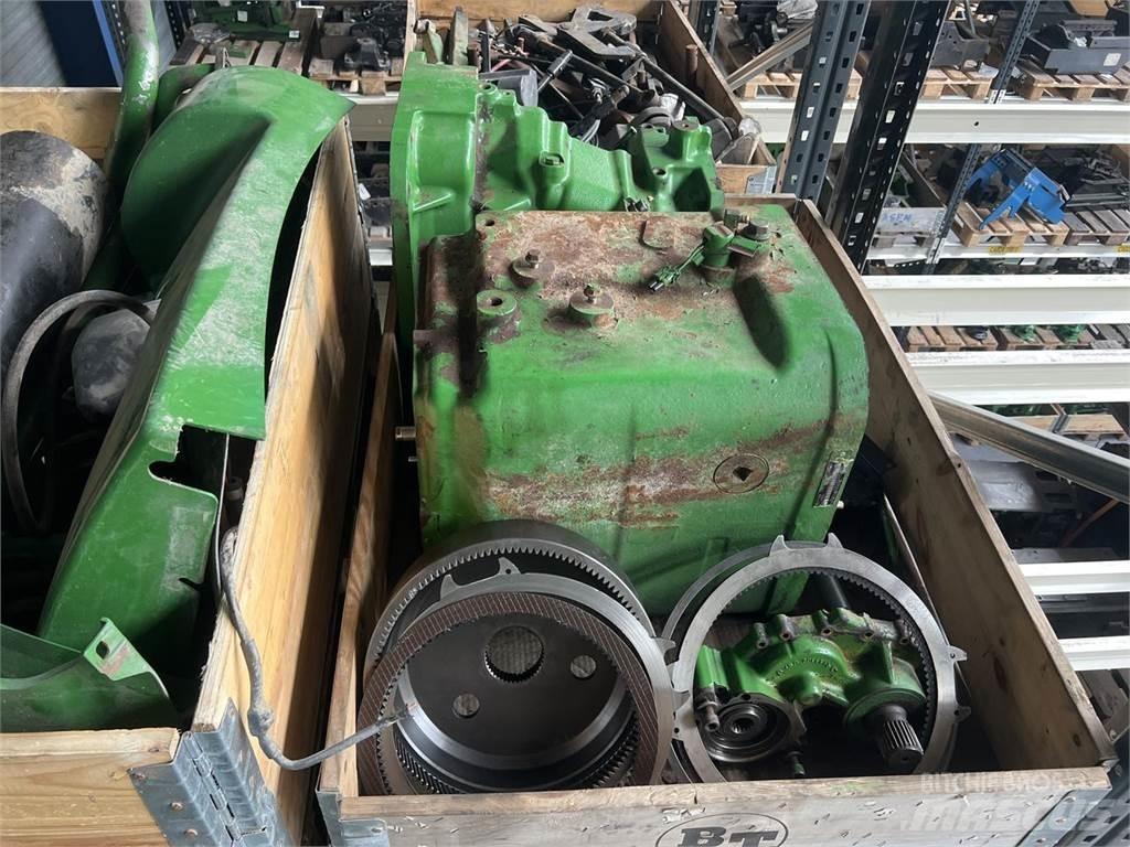 John Deere 7820 Trattori