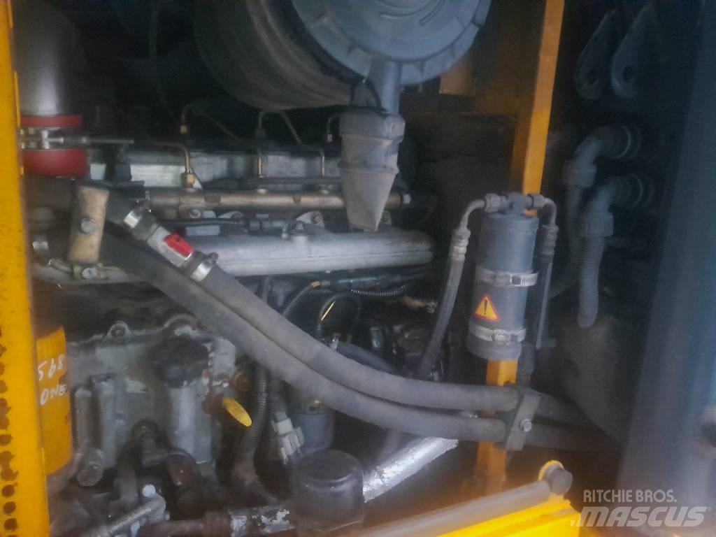 JCB 412 Pale gommate