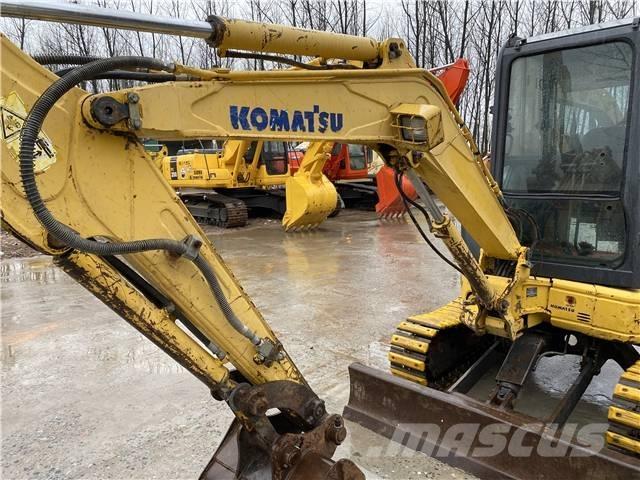 Komatsu PC35MR-2 Escavatori cingolati