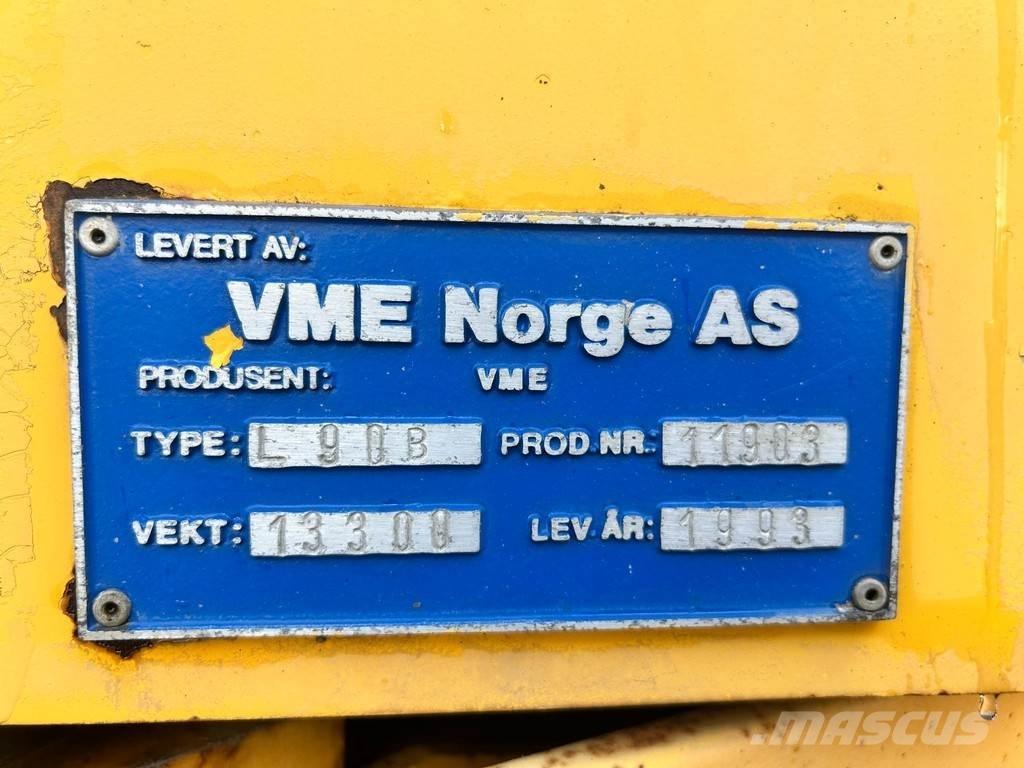 Volvo BM L90 Pale gommate