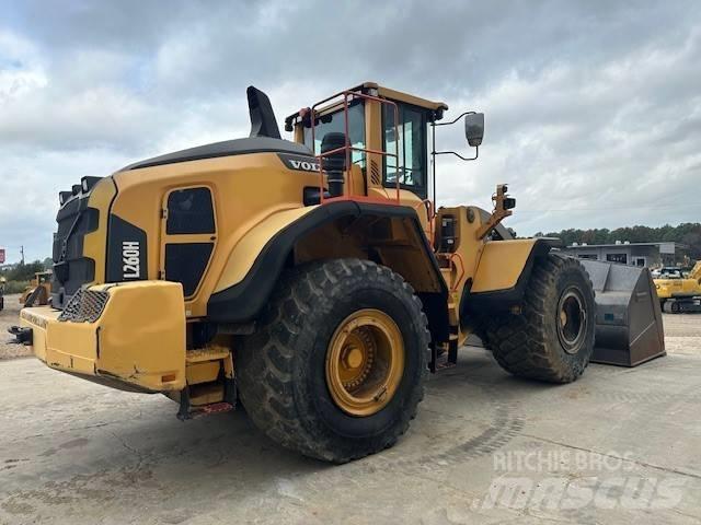Volvo L 260 H Pale gommate