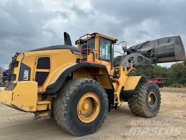 Volvo L 260 H Pale gommate