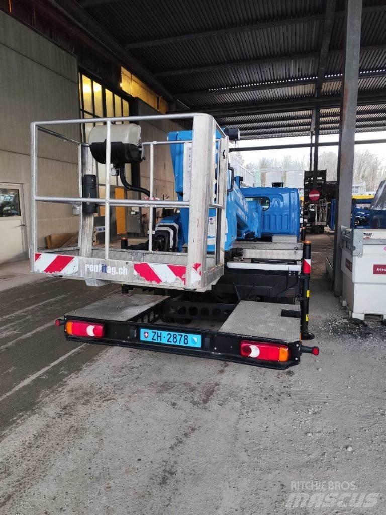 VERSALIFT VTX 240 Piattaforme autocarrate