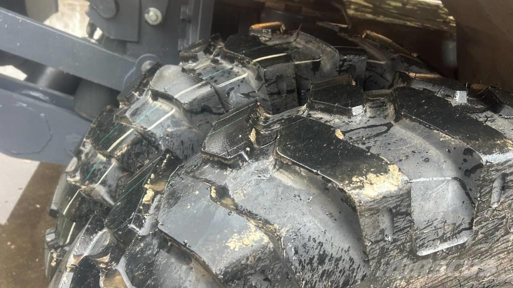 Doosan DX 170 W Escavatori gommati