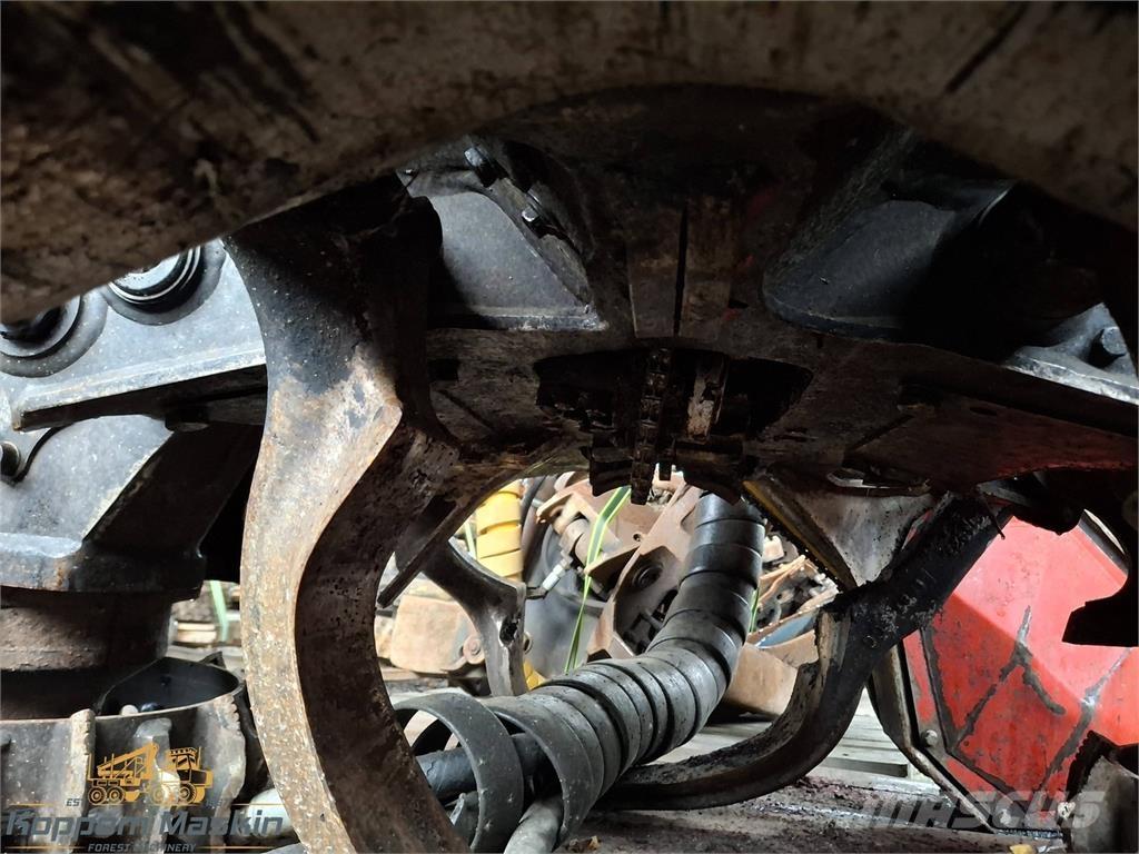 Komatsu C124 Decespugliatrici e trinciatrici idrauliche