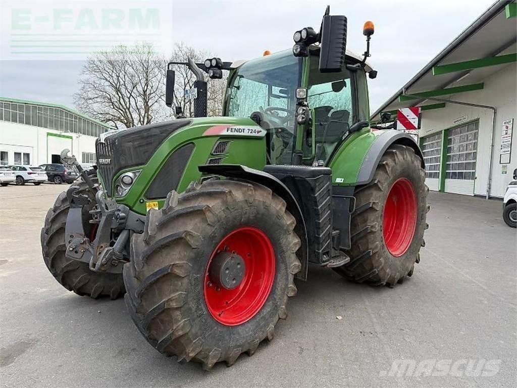 Fendt 724 vario s4 Trattori