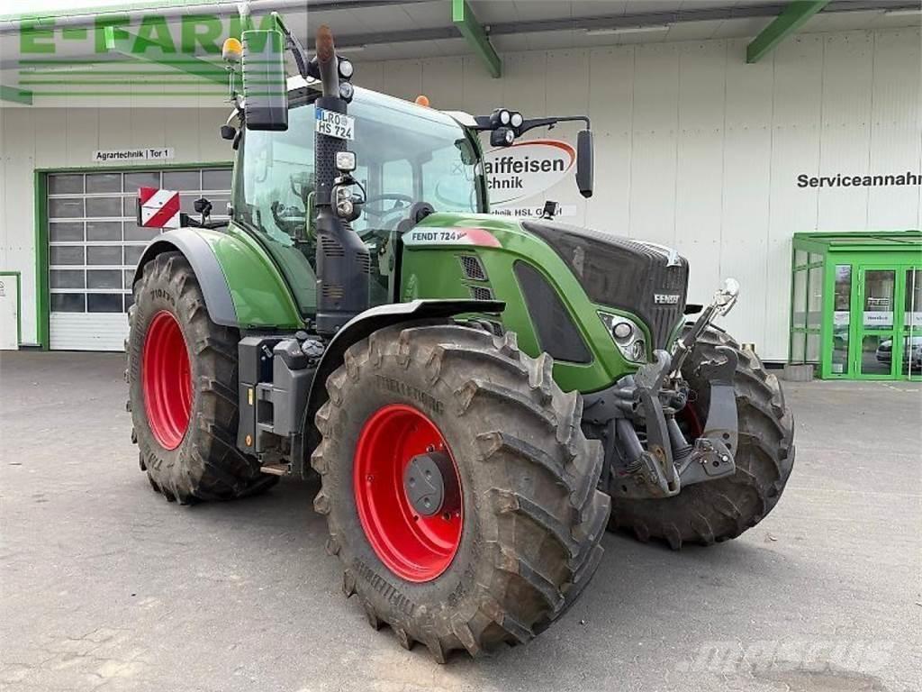 Fendt 724 vario s4 Trattori