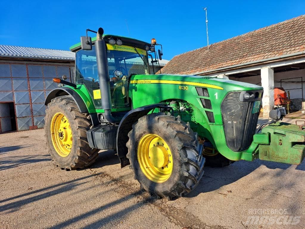 John Deere 8130 Trattori