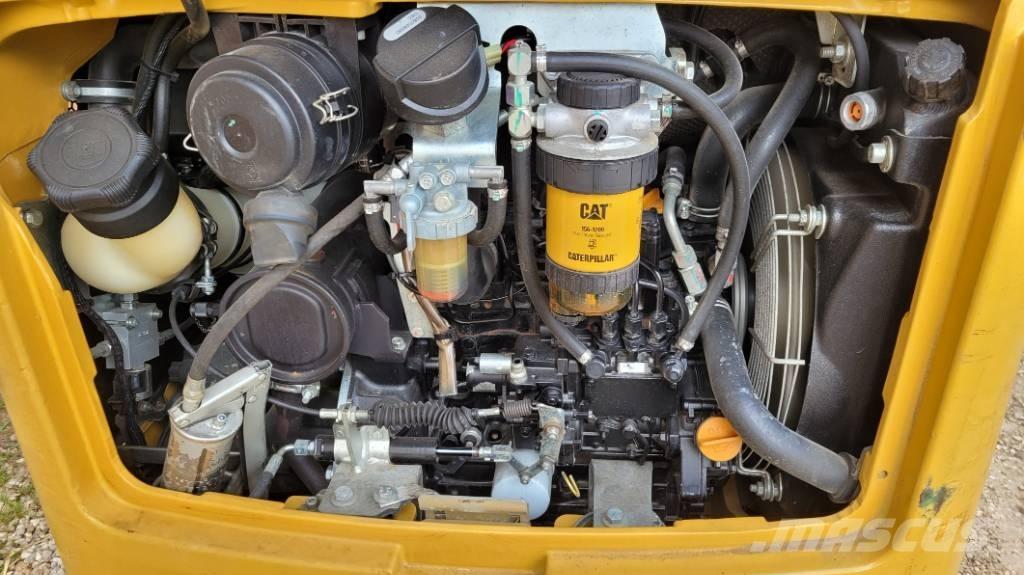 CAT 301.7 D Miniescavatori