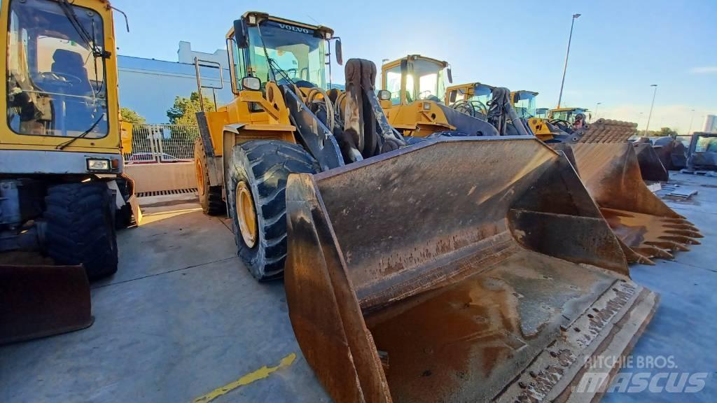 Volvo L 150 F Pale gommate
