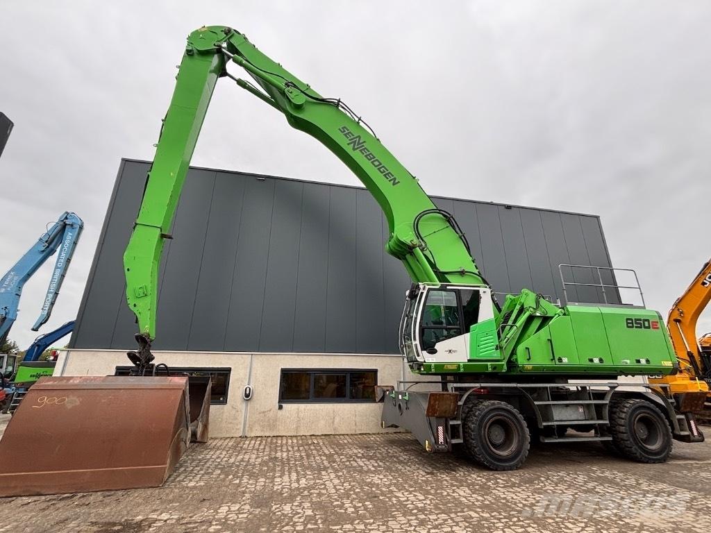 Sennebogen 850 M Movimentazione rifiuti