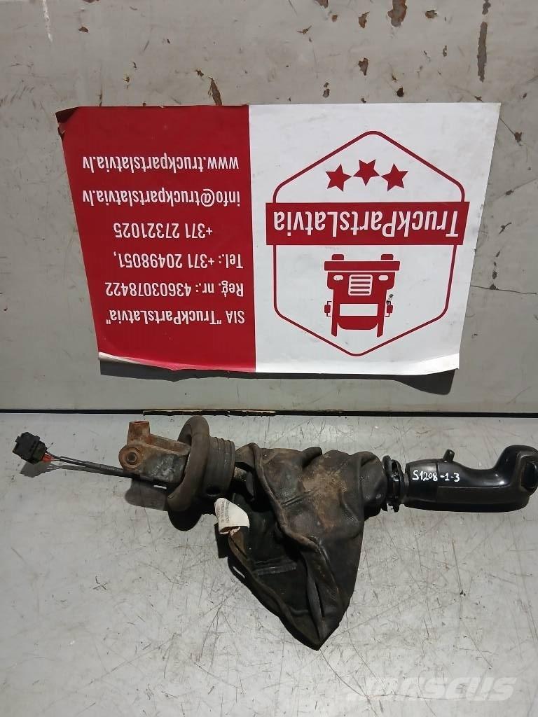 Scania P 94   1518799 Cabine e interni