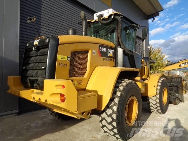CAT 938M Pale gommate