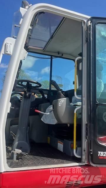 Takeuchi TB295W Escavatori gommati