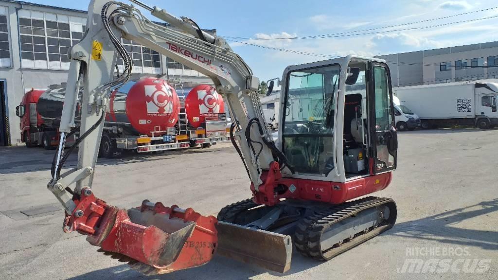 Takeuchi TB 240 Miniescavatori