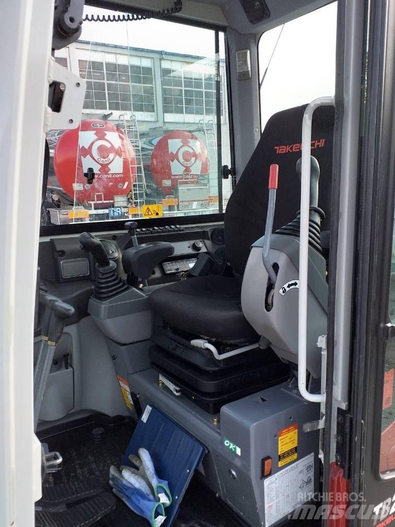 Takeuchi TB 240 Miniescavatori