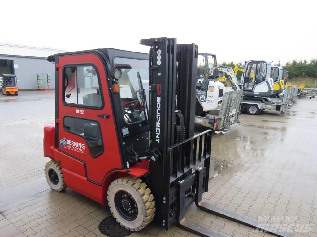EP EFL252 Carrelli elevatori elettrici