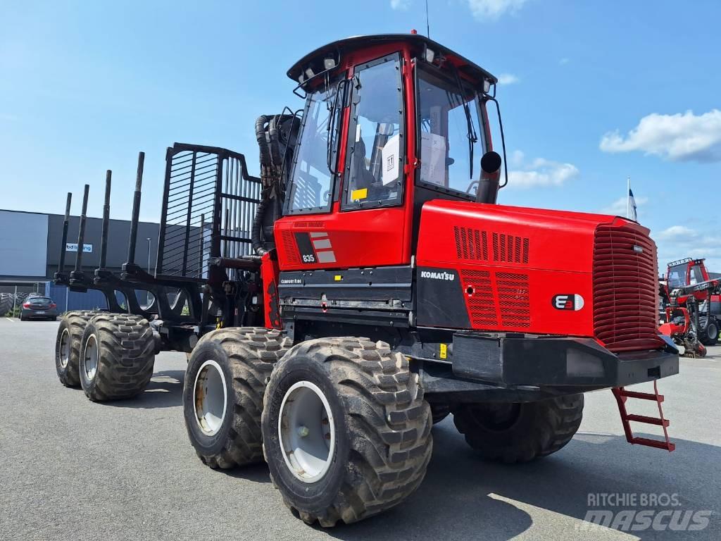 Komatsu 835 Forwarder