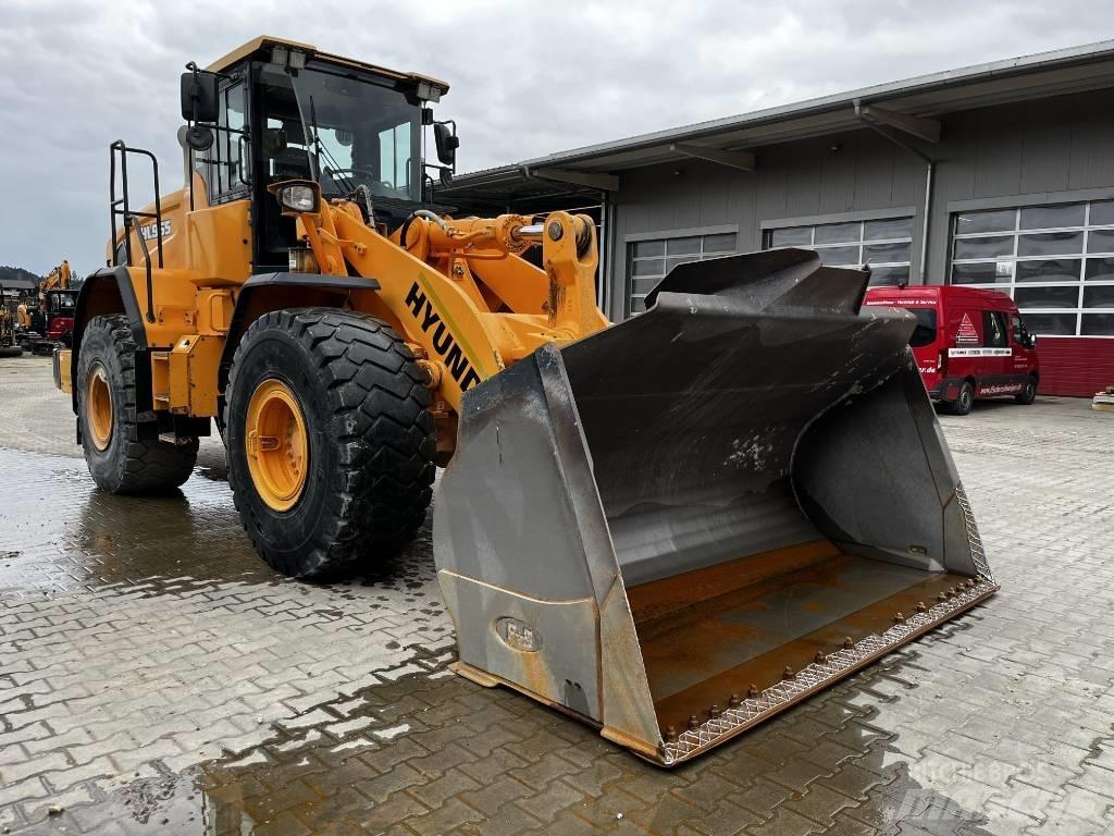 Hyundai HL 965 Pale gommate