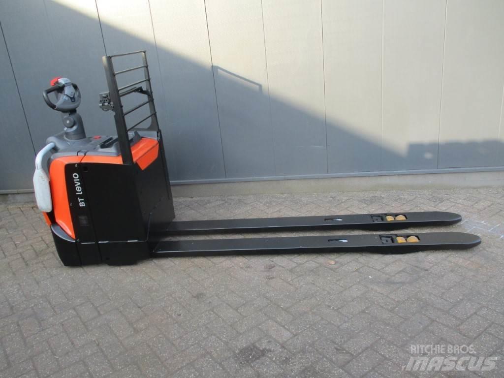 Toyota LPE 250 Carrelli elevatori bassi a piattaforma