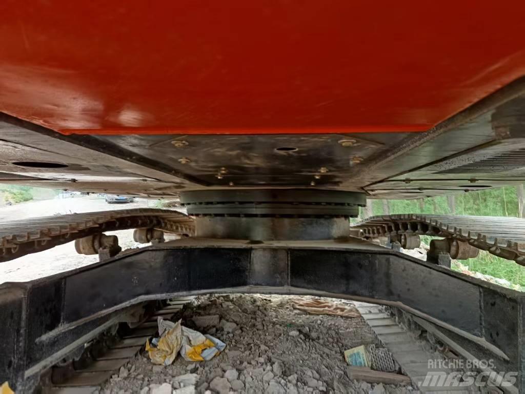 Hitachi ZX200 Escavatori cingolati