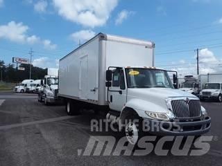 International 4300 Camion cassonati