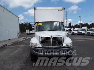 International 4300 Camion cassonati