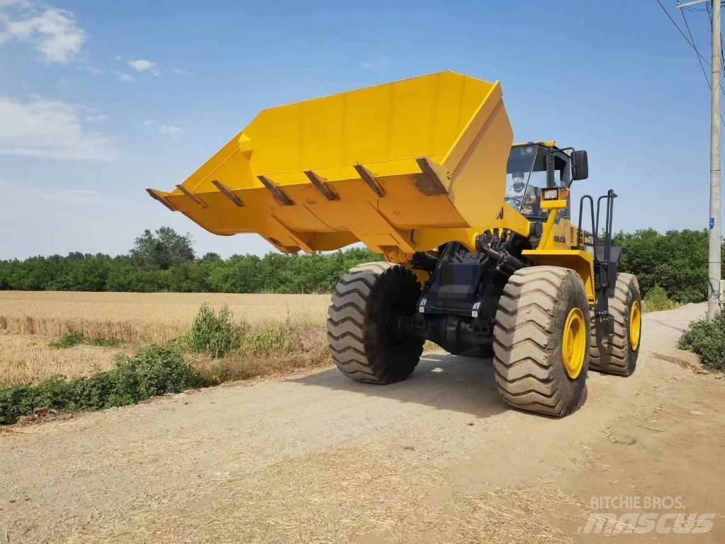 Komatsu WA 470-3 Pale gommate