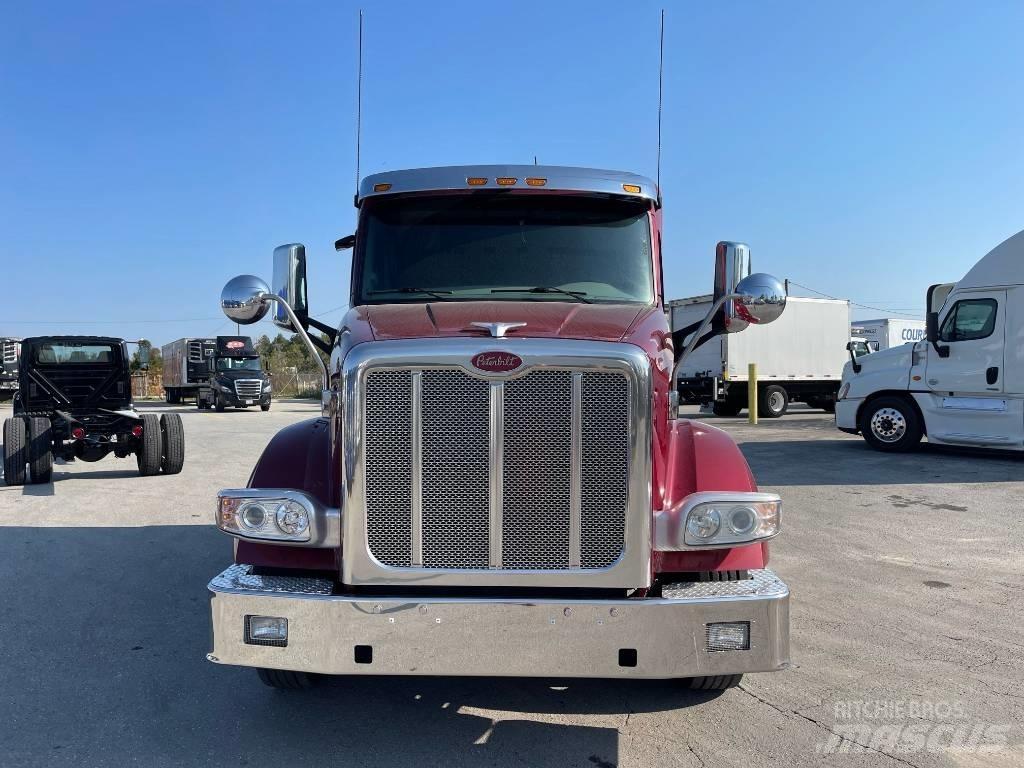 Peterbilt 567 Motrici e Trattori Stradali