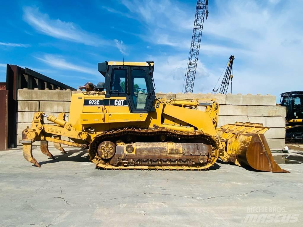 CAT 973 C Pale cingolate