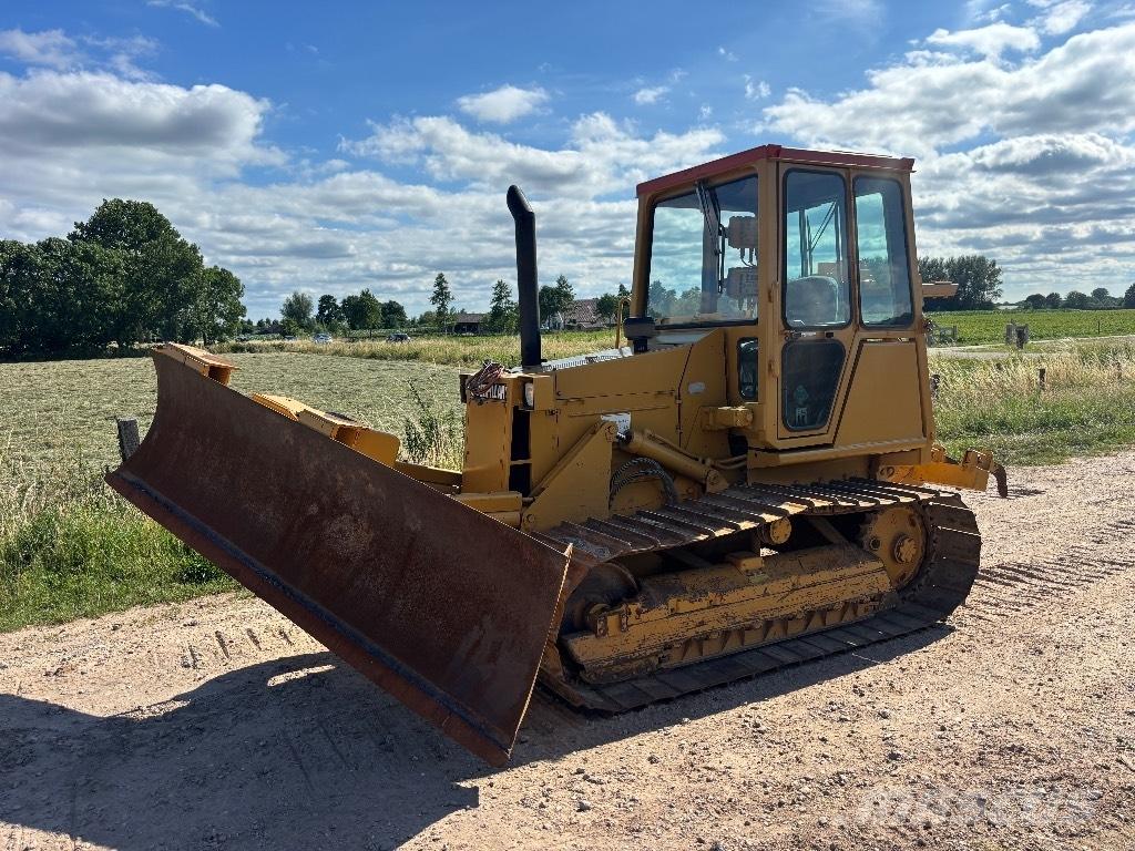 CAT D 4 C Dozer cingolati