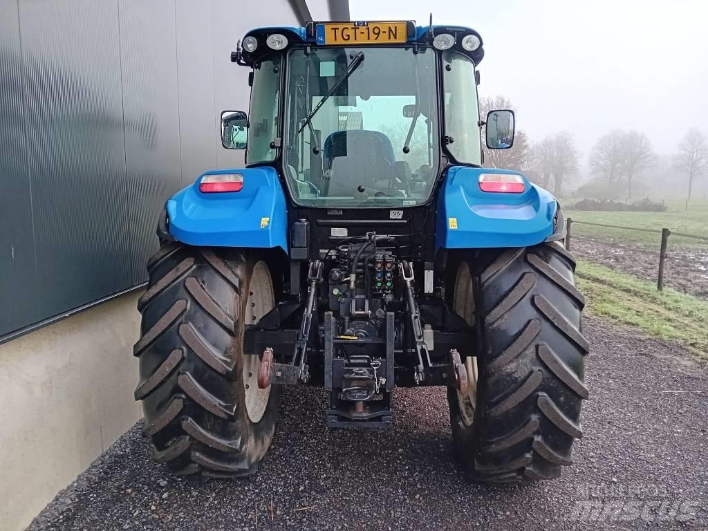 New Holland T 5.105 Trattori
