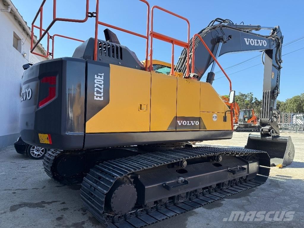 Volvo EC220E Escavatori cingolati