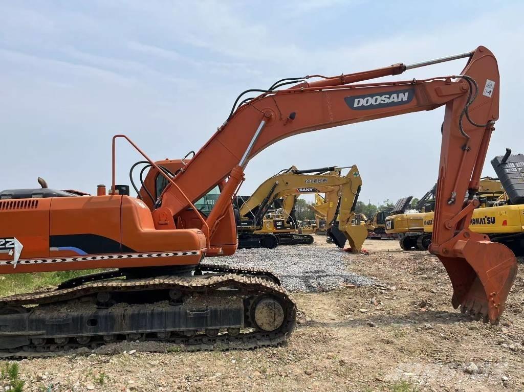 Doosan DH225 Escavatori cingolati