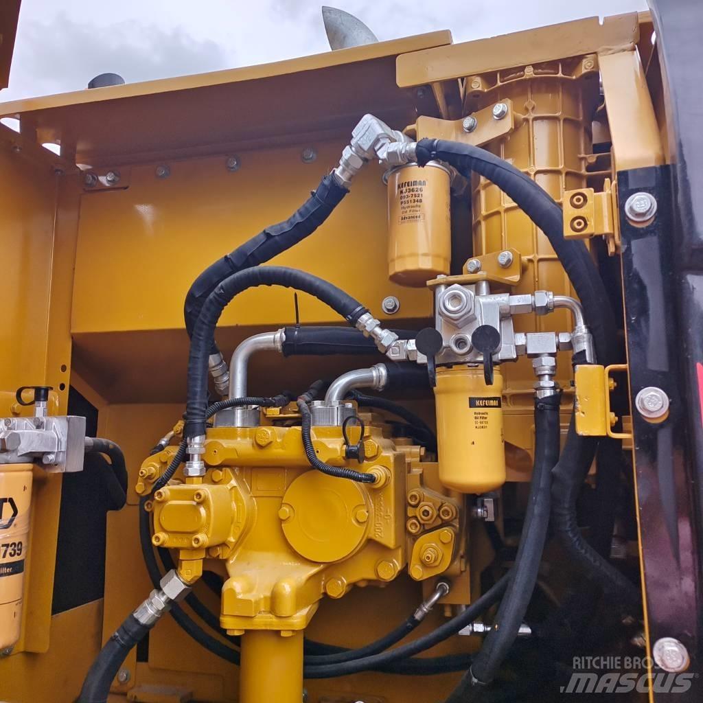 CAT 320 D Escavatori cingolati