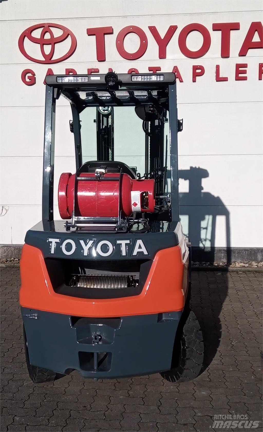 Toyota 02-8FGF30 Carrelli elevatori GPL