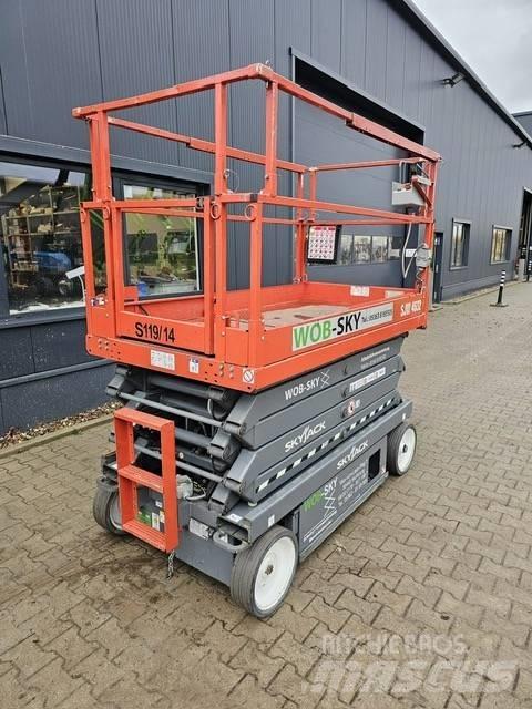 SkyJack SJIII 4632, Piattaforme a pantografo