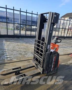 Toyota BT SWE 160 L Stoccatori manuali
