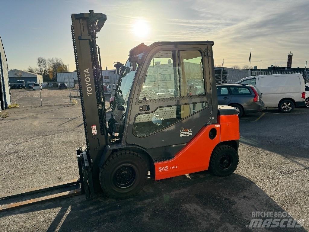 Toyota 52-8FDF25 Carrelli elevatori diesel