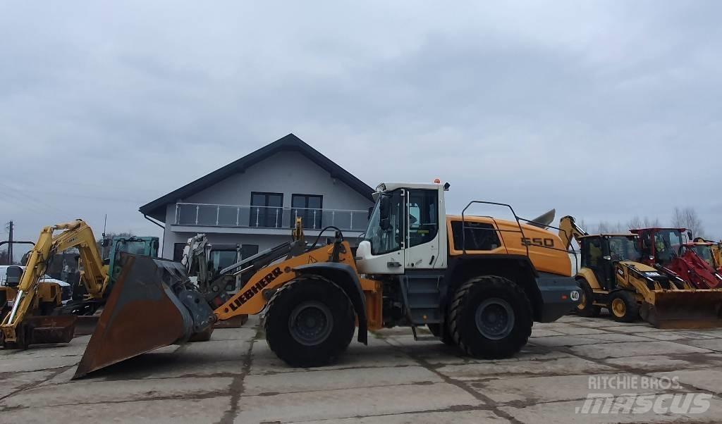 Liebherr L550 xpower Pale gommate