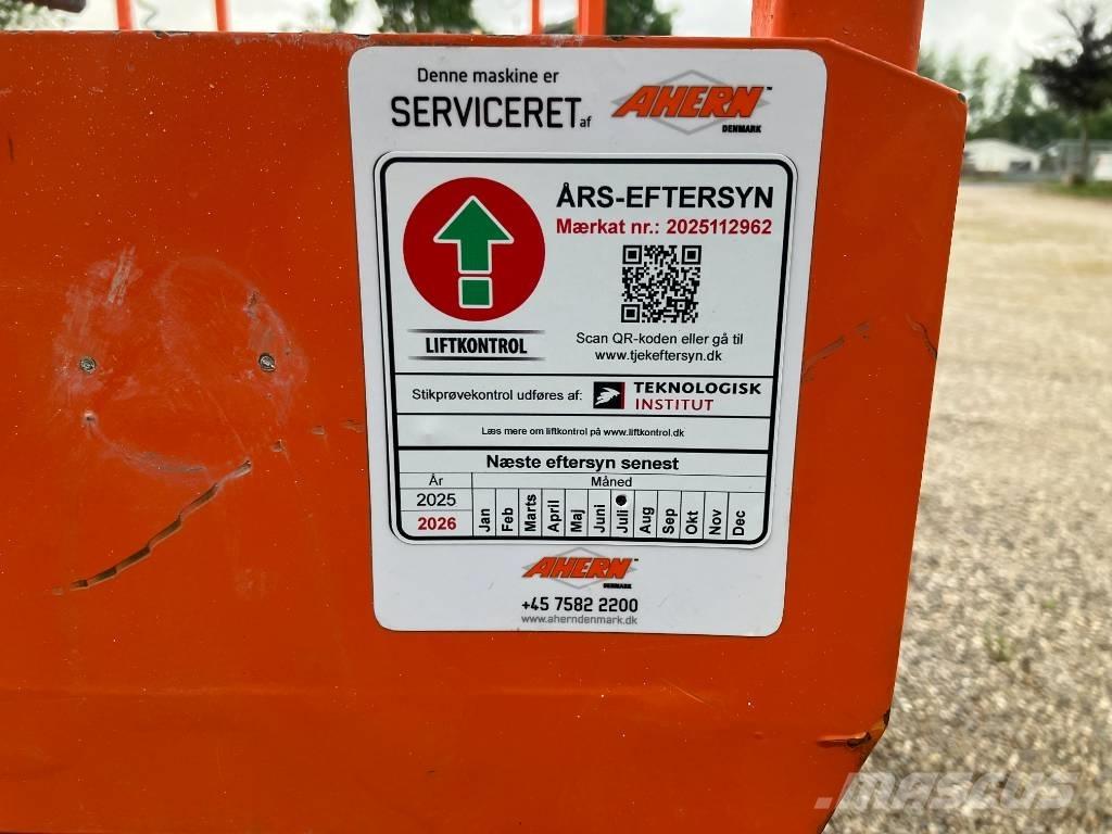 JLG 3246 ES Piattaforme a pantografo