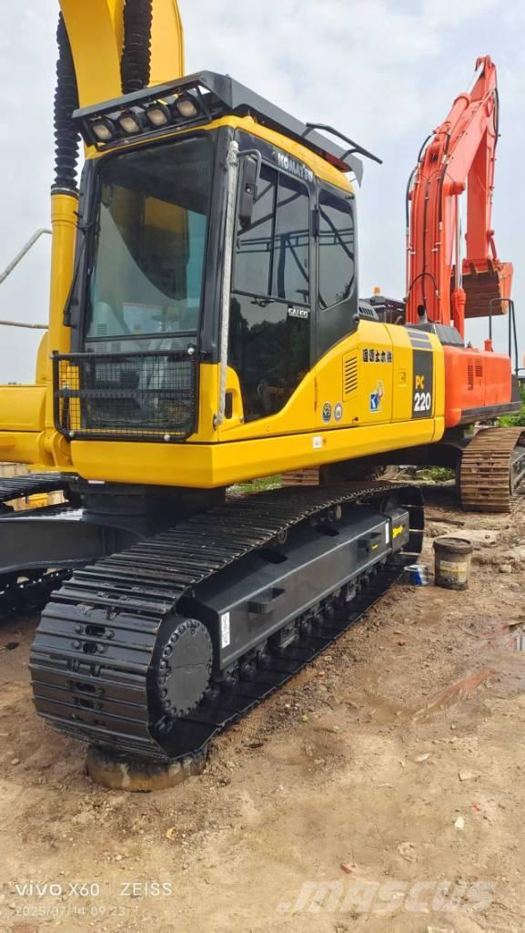 Komatsu PC 220-7 Escavatori cingolati