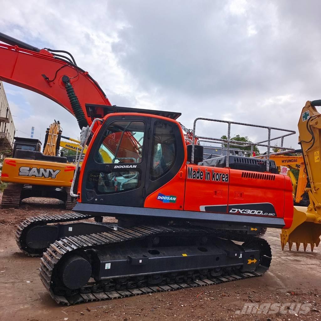 Doosan DX 300 LC-9C Escavatori cingolati