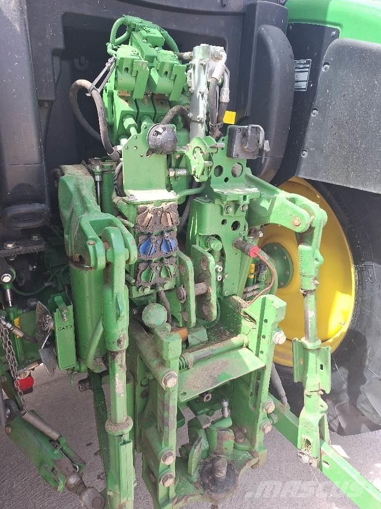 John Deere 6110R Trattori