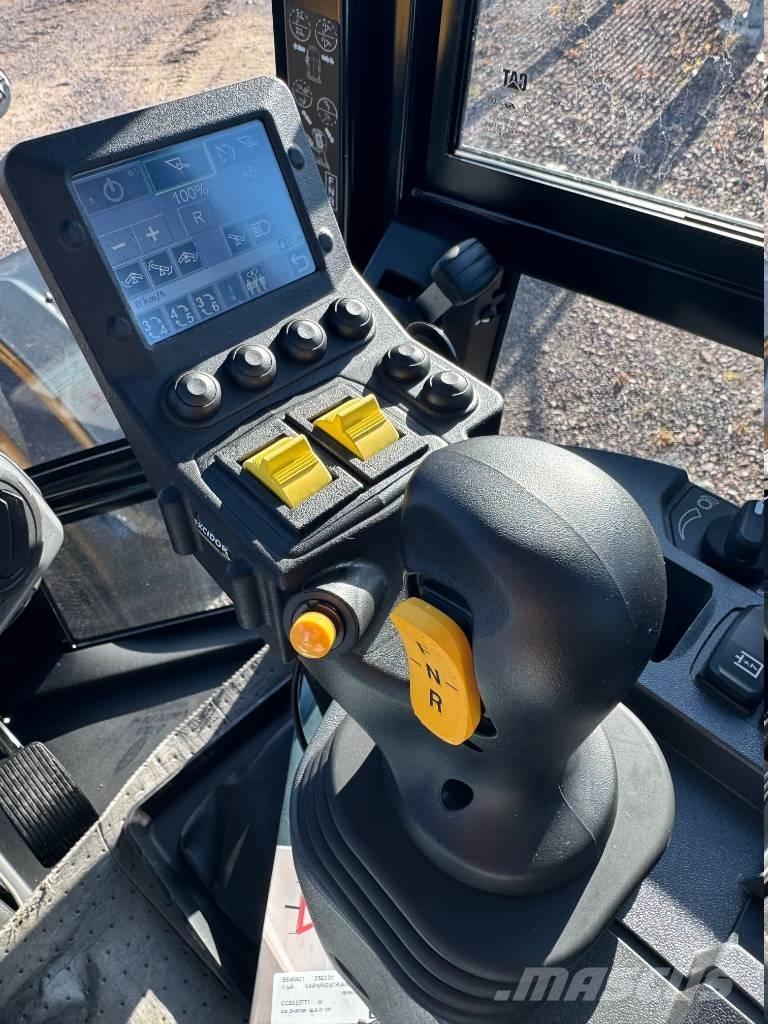 CAT 908 Pale gommate