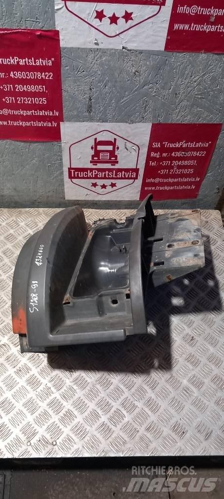 Scania 94 D.     1324600 Cabine e interni