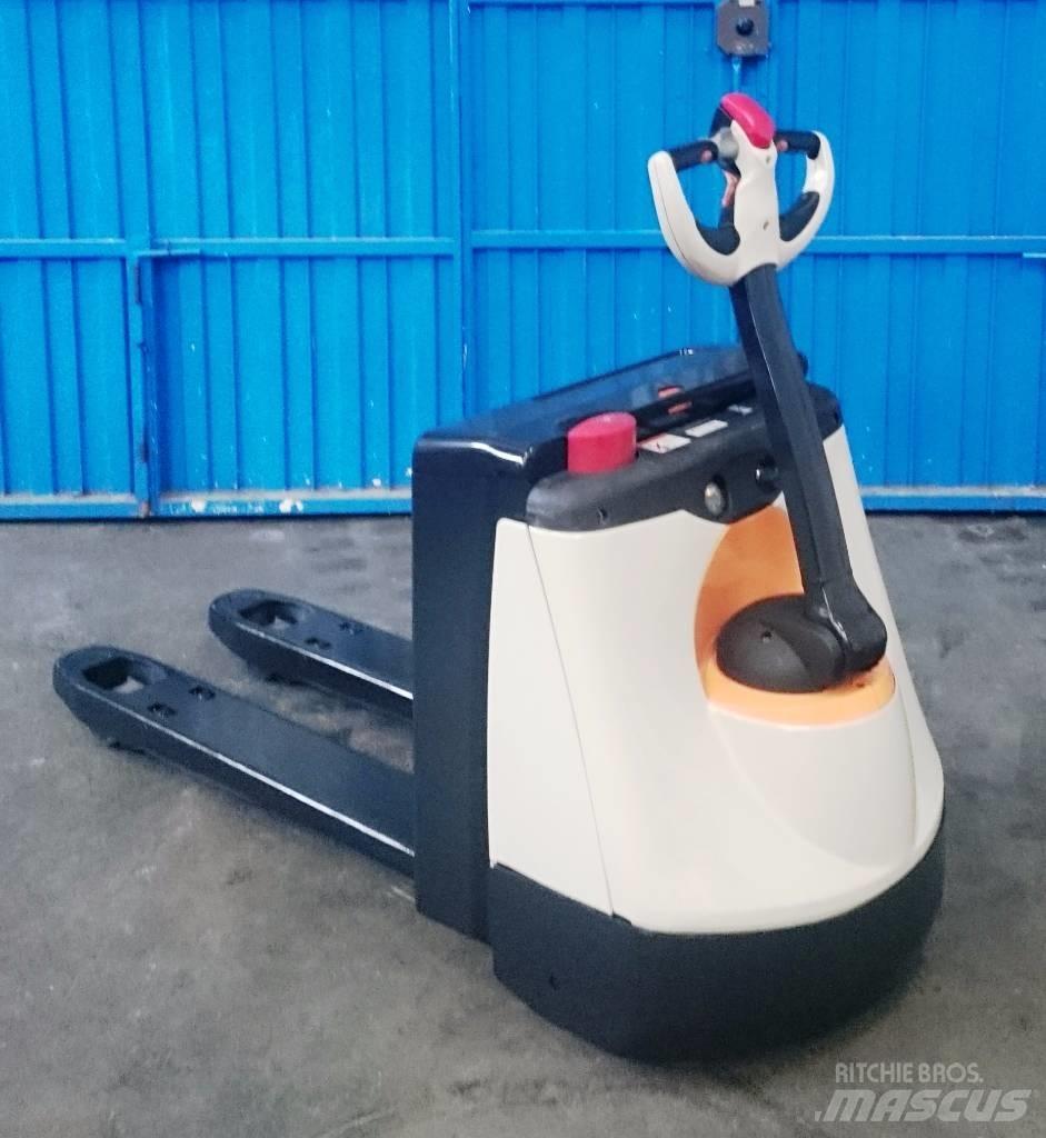 Crown WP 2320 Transpallet manuale