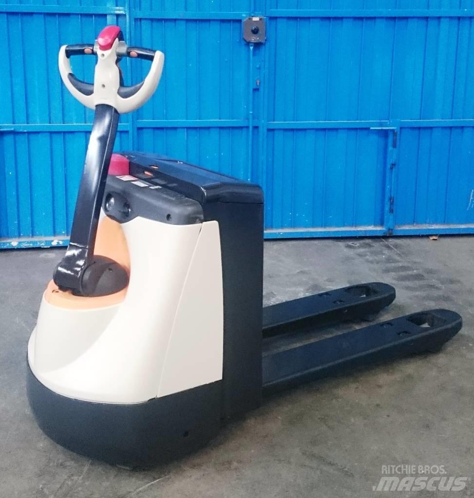 Crown WP 2320 Transpallet manuale