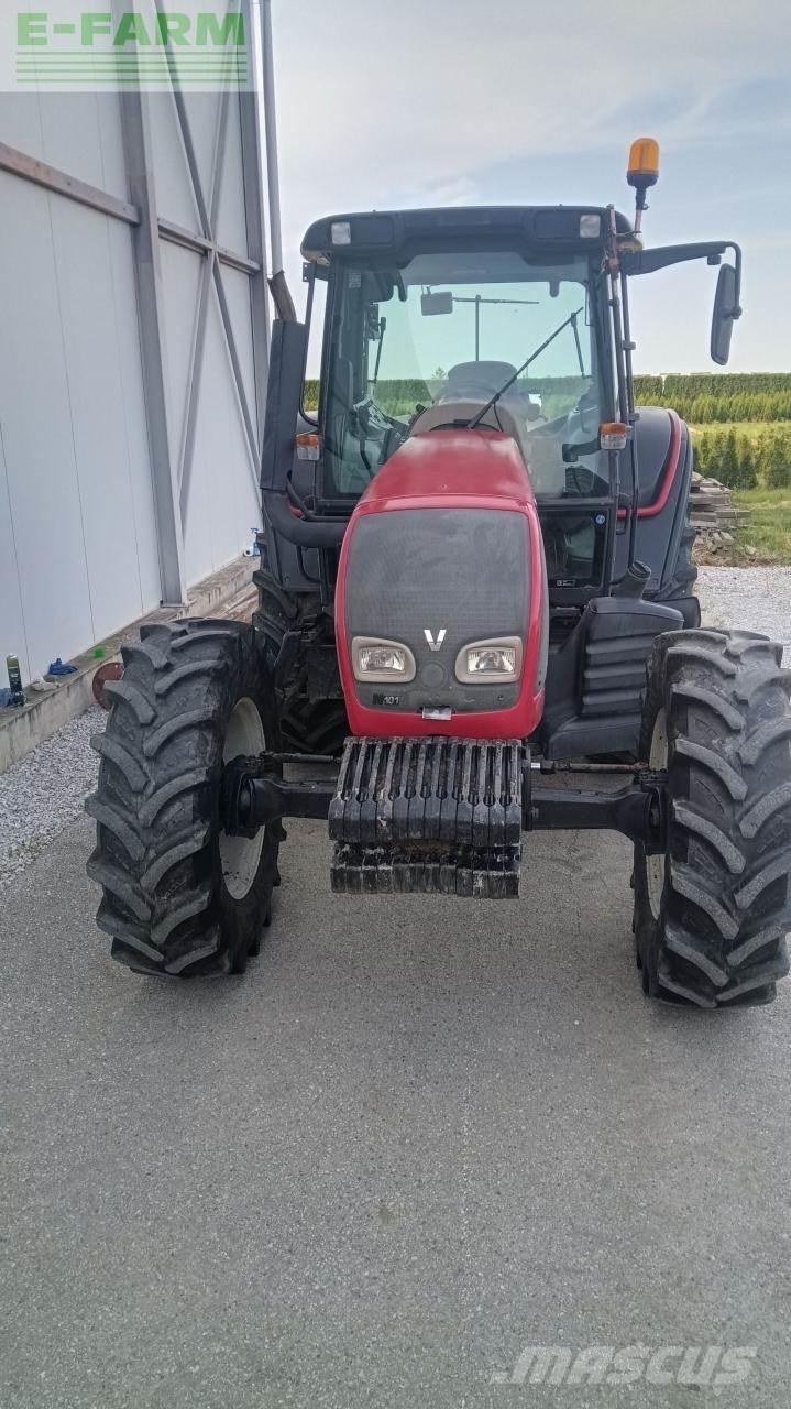 Valtra N101 PRO Trattori