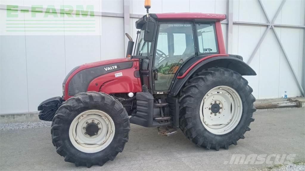 Valtra N101 PRO Trattori